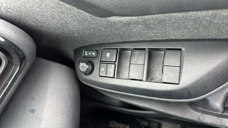 Toyota Yaris 1.5 Hybrid Launch Edition 5dr CVT Hybrid Hatchback